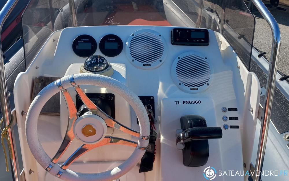 Joker Boat Clubman 22 Open electronique / cockpit photo 3