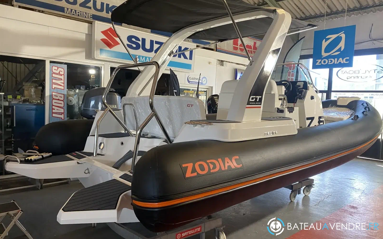 slider 2 Zodiac Medline 7.5 GT