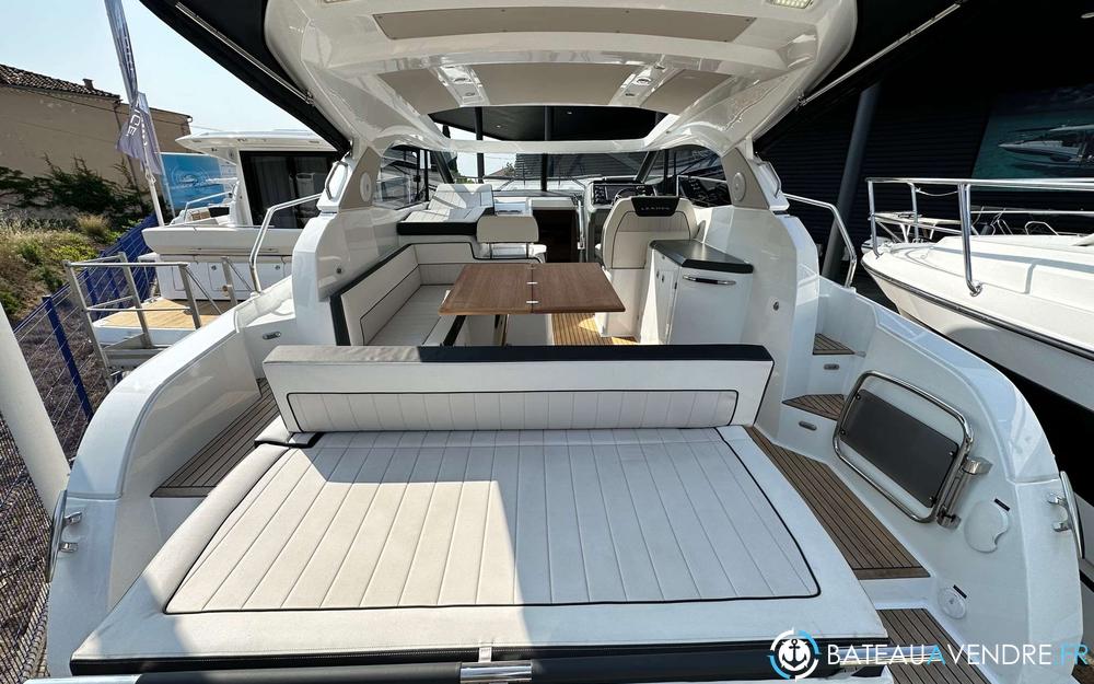 Jeanneau Leader 36 interieur photo 5