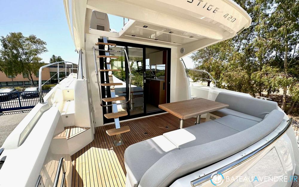 Jeanneau Prestige 420 Fly interieur photo 5