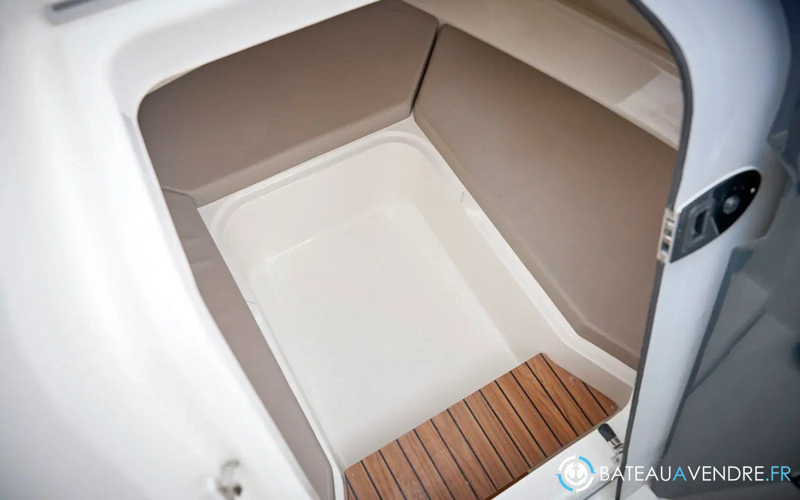 slider 16 Quicksilver Activ 605 Sundeck