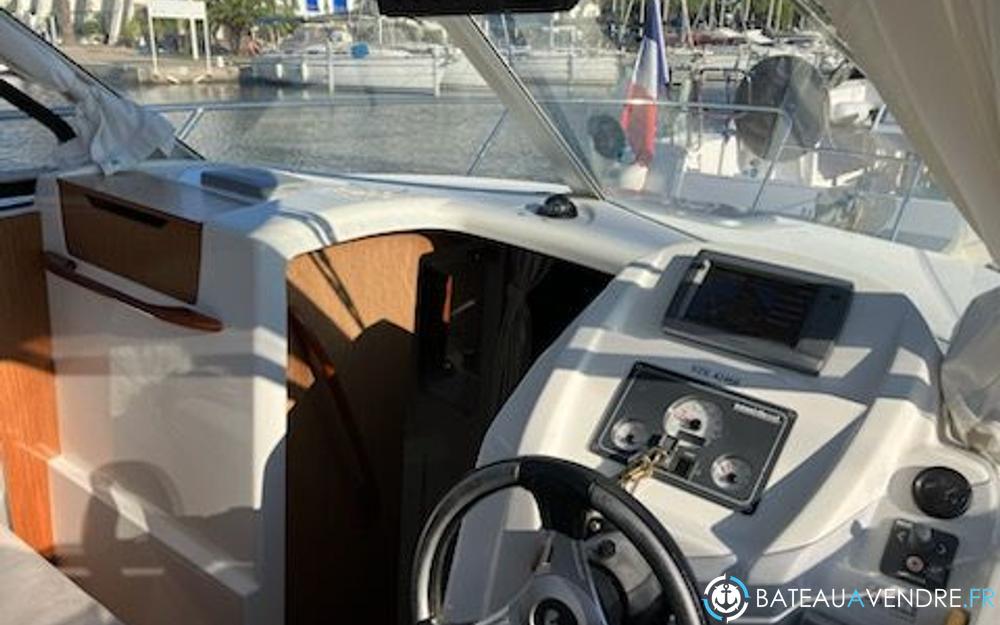 Beneteau Antares 8 S interieur photo 5