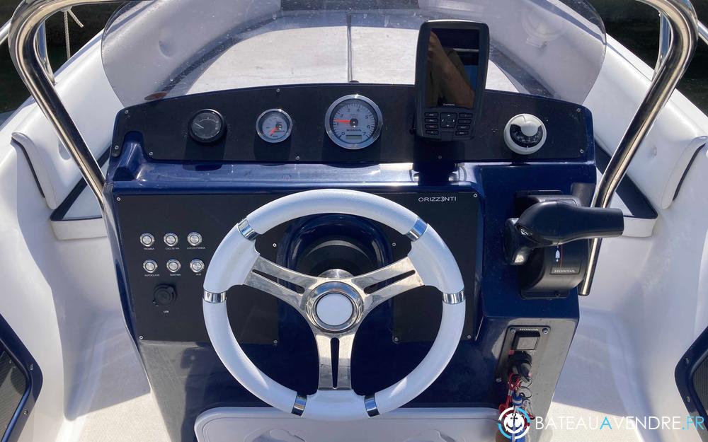 Orizzonti Syros 190 electronique / cockpit photo 5