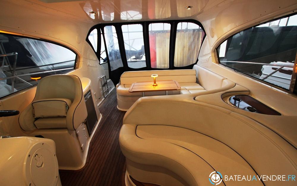 Bavaria 37 interieur photo 3