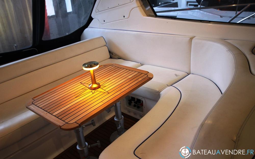 Bavaria 37 interieur photo 4