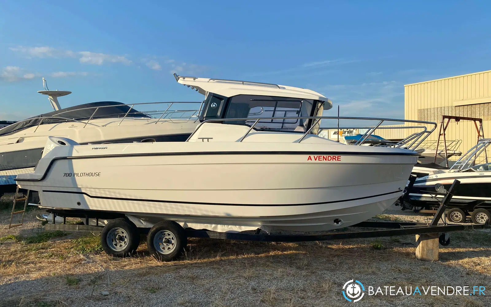 slider 1 Parker 700 Pilothouse