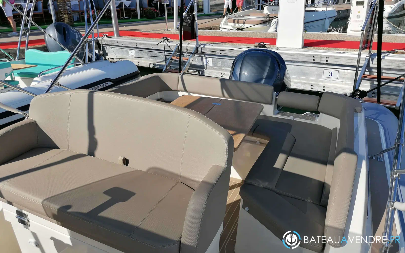 slider 8 Joker Boat Clubman 24