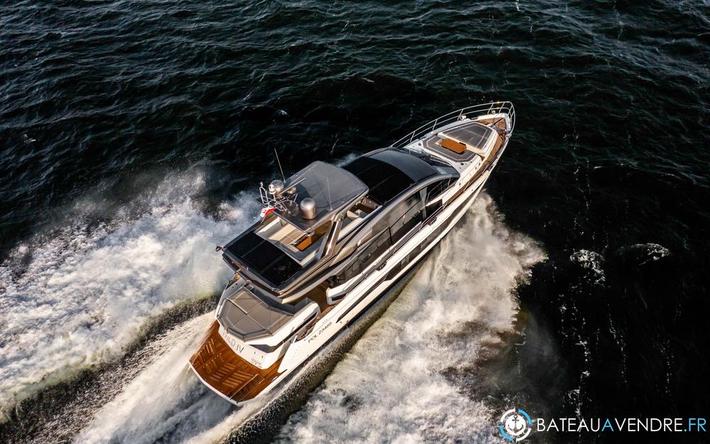 Galeon 700 Skydeck exterieur photo 3