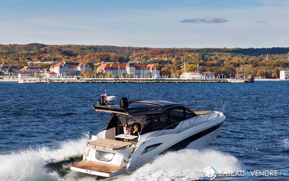 Galeon 425 Hts interieur photo 3