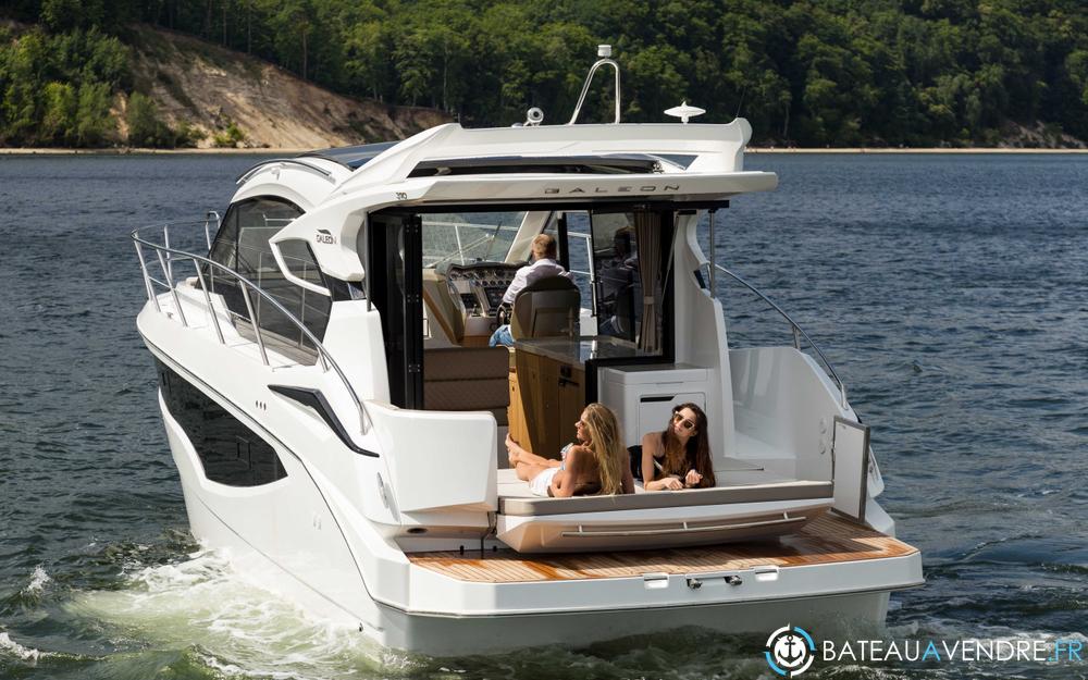 Galeon 370 HTC interieur photo 2