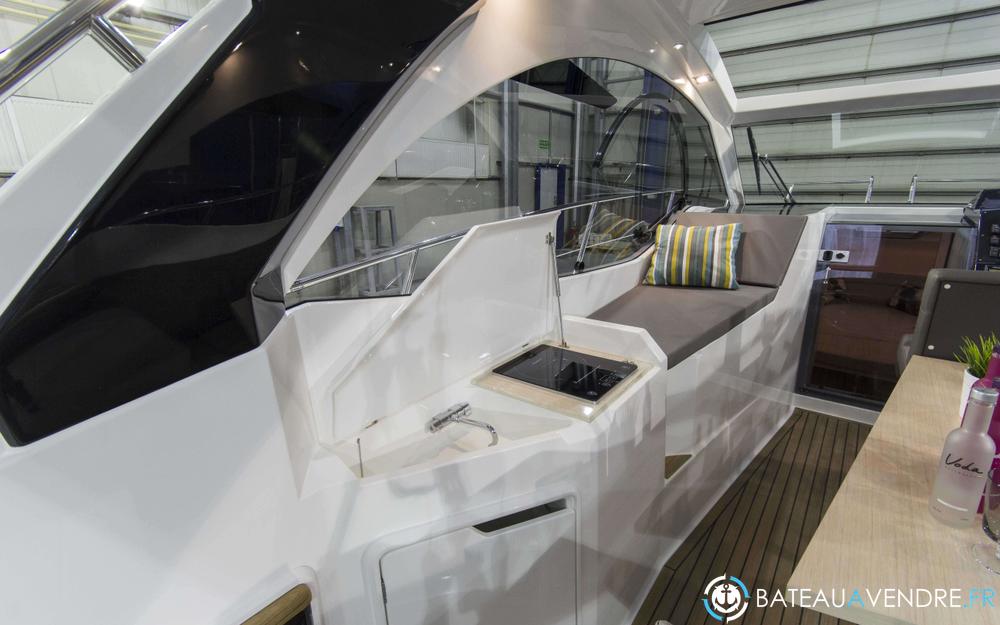 Galeon 305 HTS interieur photo 3