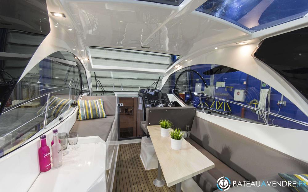 Galeon 305 HTS interieur photo 5