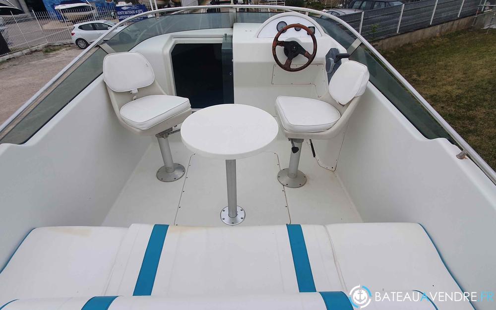 Beneteau Flyer 5 Grand Prix interieur photo 3