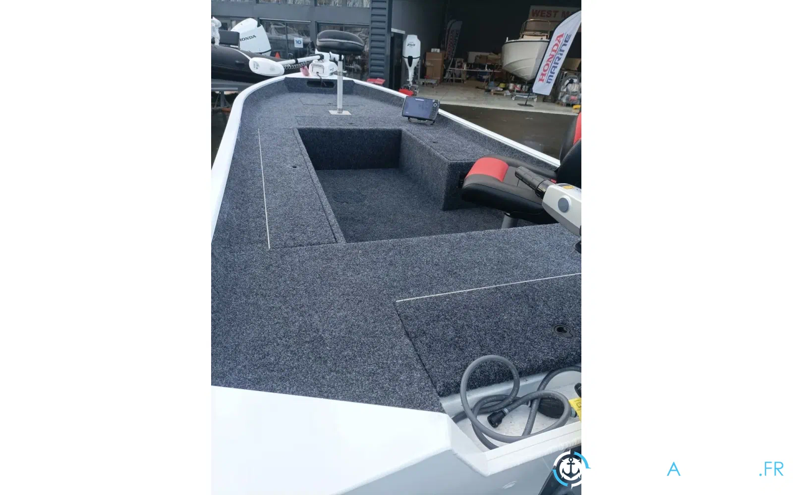 slider 3 Smartliner 450 Bass Boat