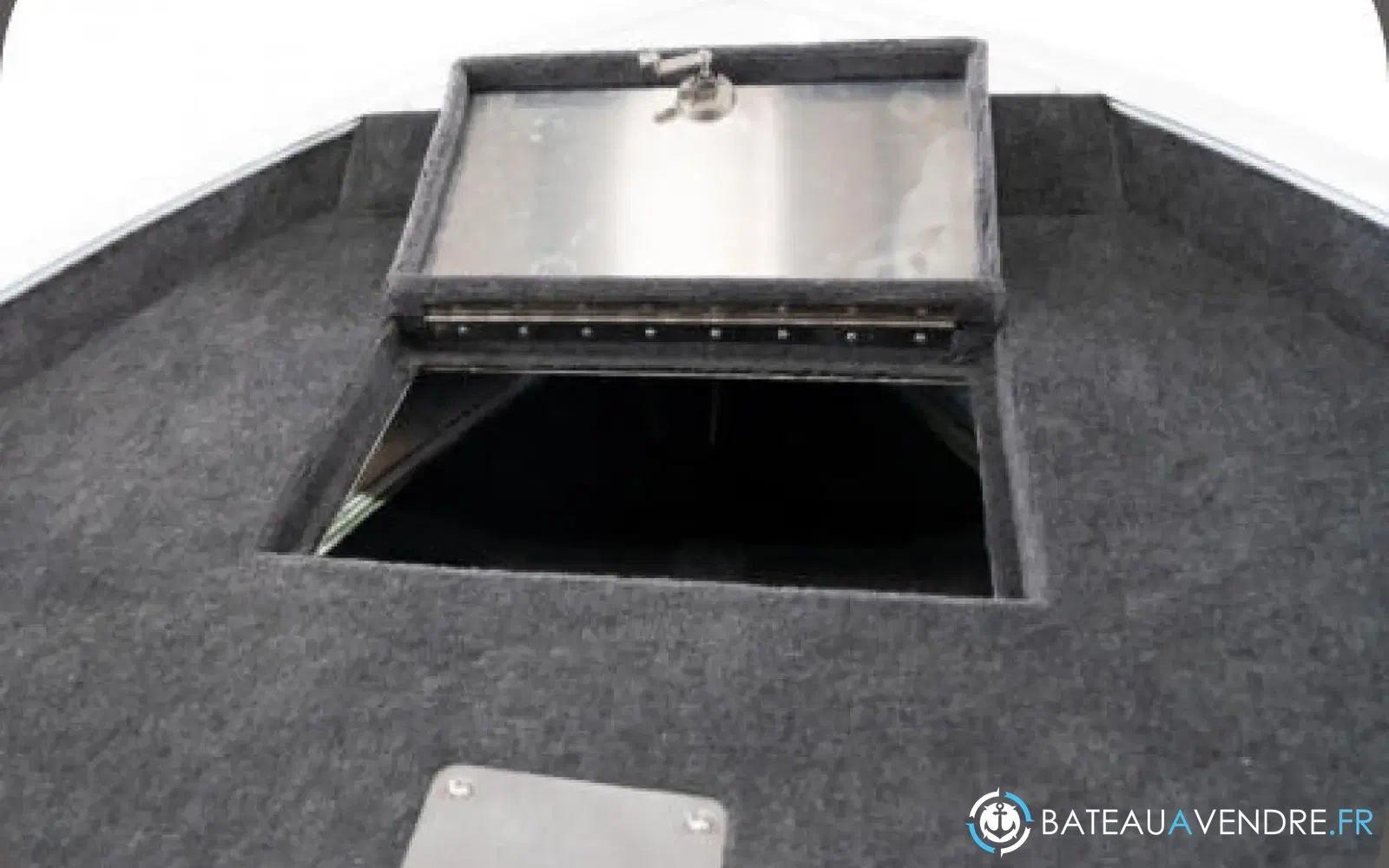 slider 6 Smartliner 450 Bass Boat