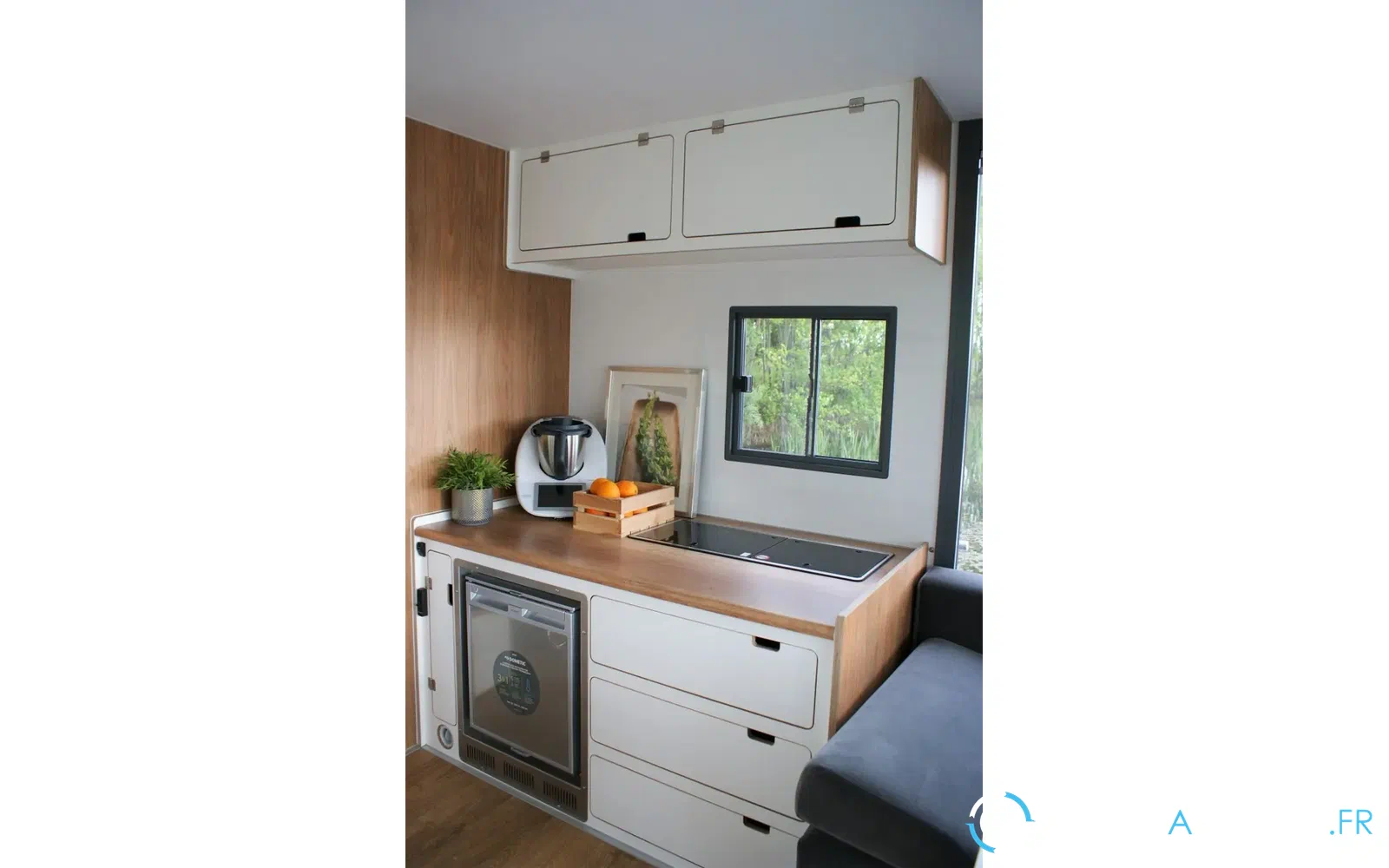 slider 2 House Boat Independant Mini