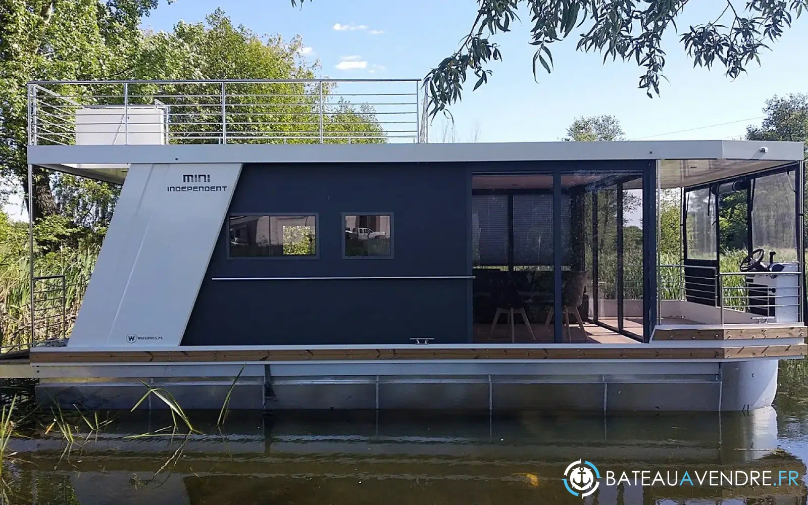 slider 8 House Boat Independant Mini