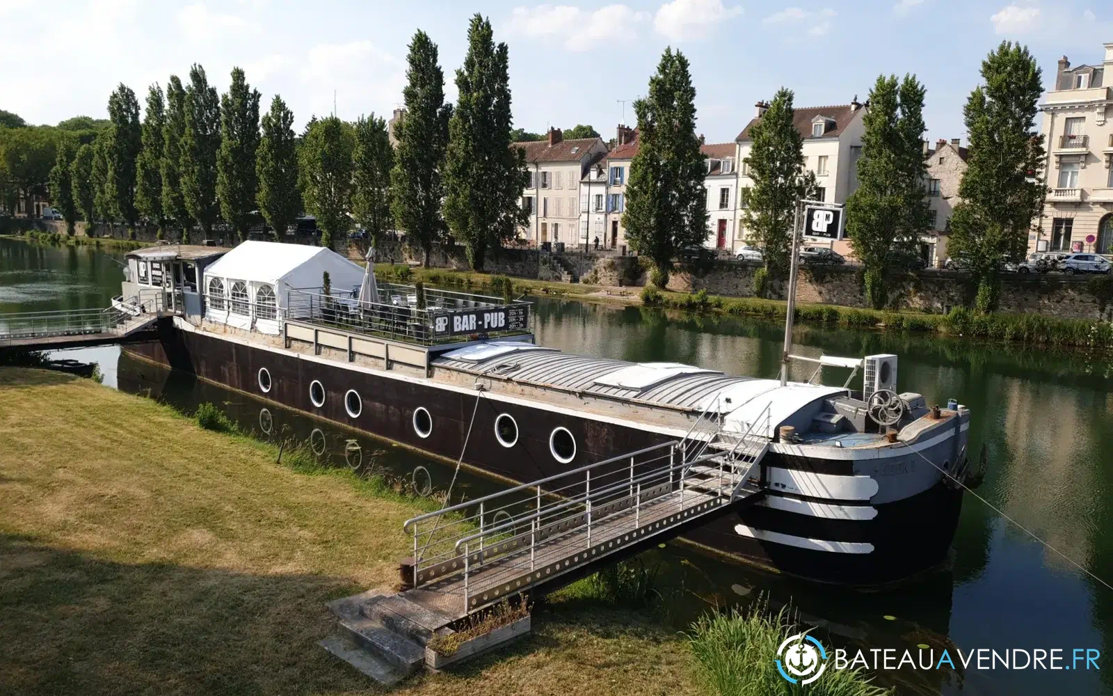 slider 10 Bateau Passagers EF ERP 163 PAX sur 2 niveaux, bar de nuit, restaurant possible