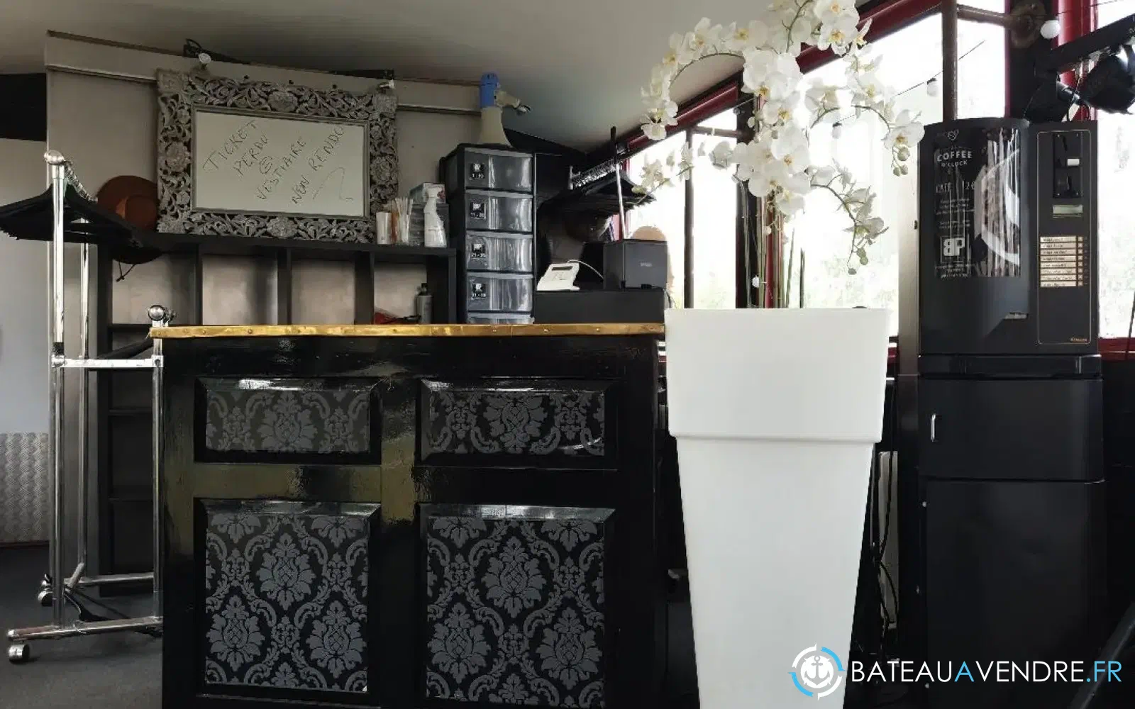 slider 1 Bateau Passagers EF ERP 163 PAX sur 2 niveaux, bar de nuit, restaurant possible