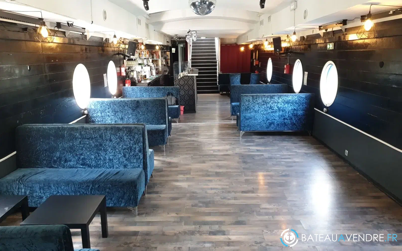 slider 5 Bateau Passagers EF ERP 163 PAX sur 2 niveaux, bar de nuit, restaurant possible