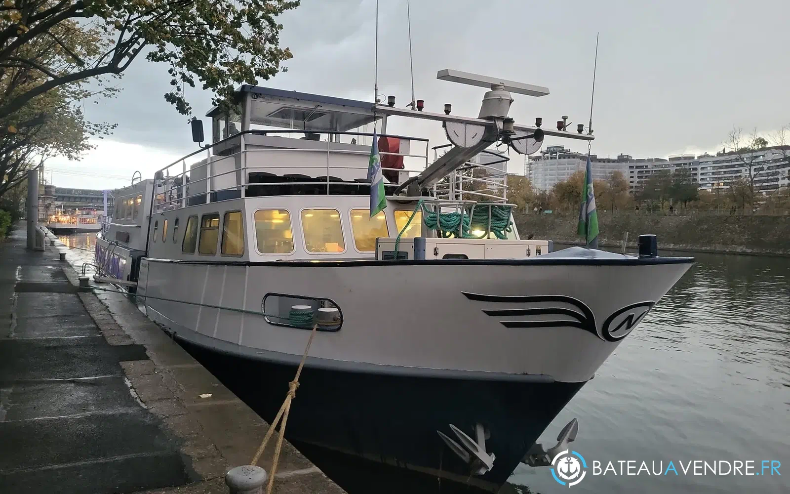 slider 2 Bateau Passagers 150 Pax Restaurant 2 Niveaux