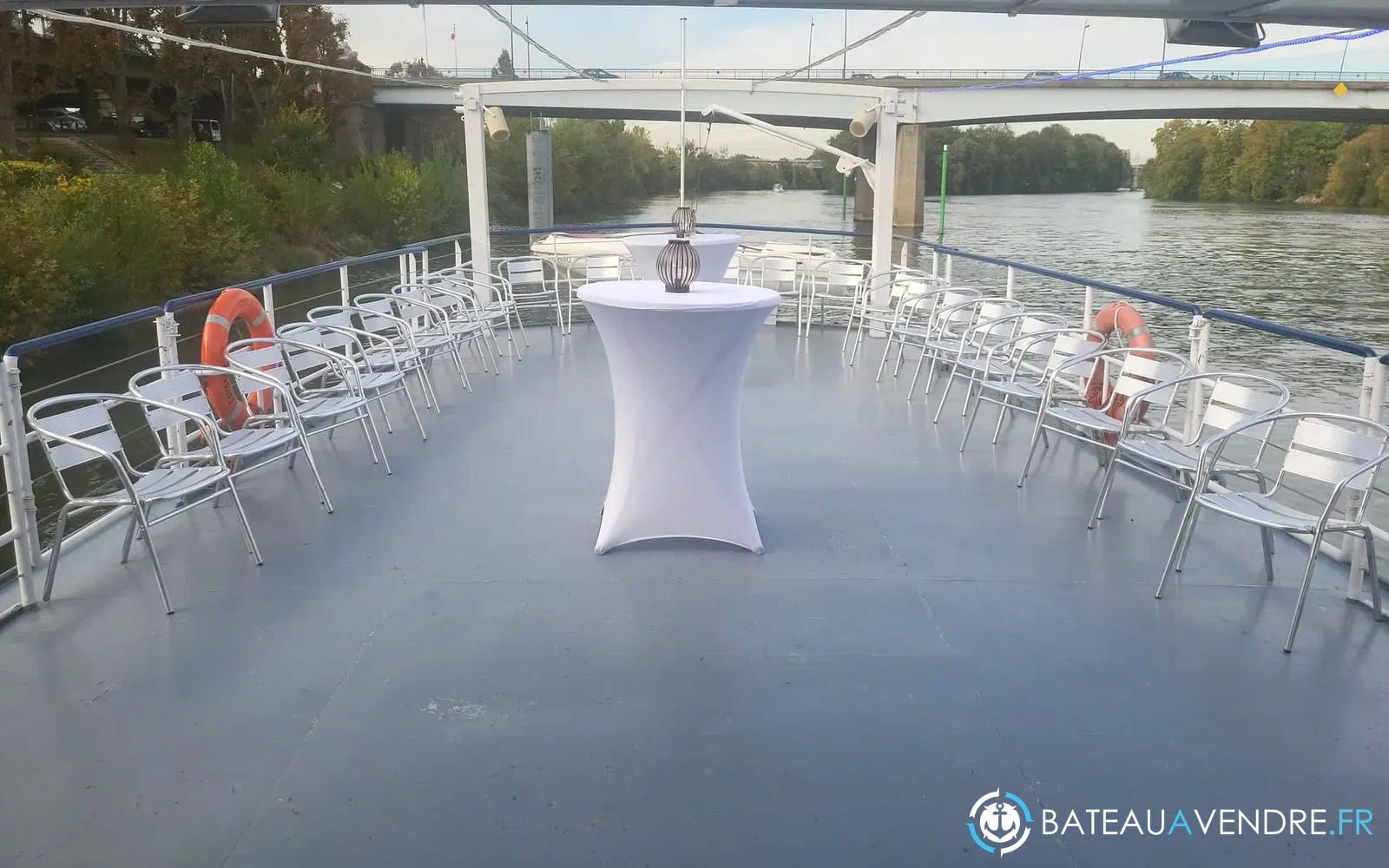slider 41 Bateau Passagers 150 Pax Restaurant 2 Niveaux