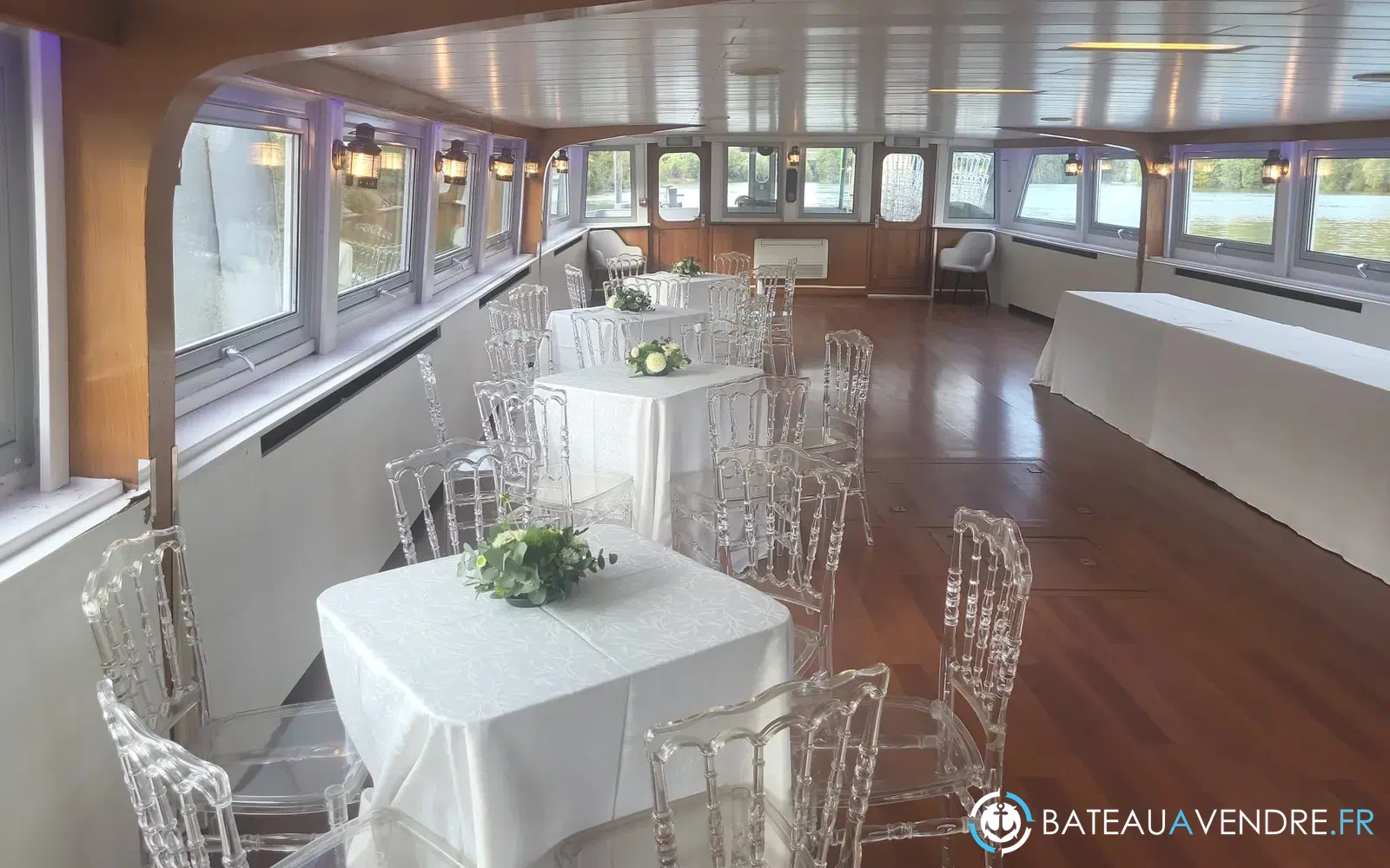 slider 40 Bateau Passagers 150 Pax Restaurant 2 Niveaux