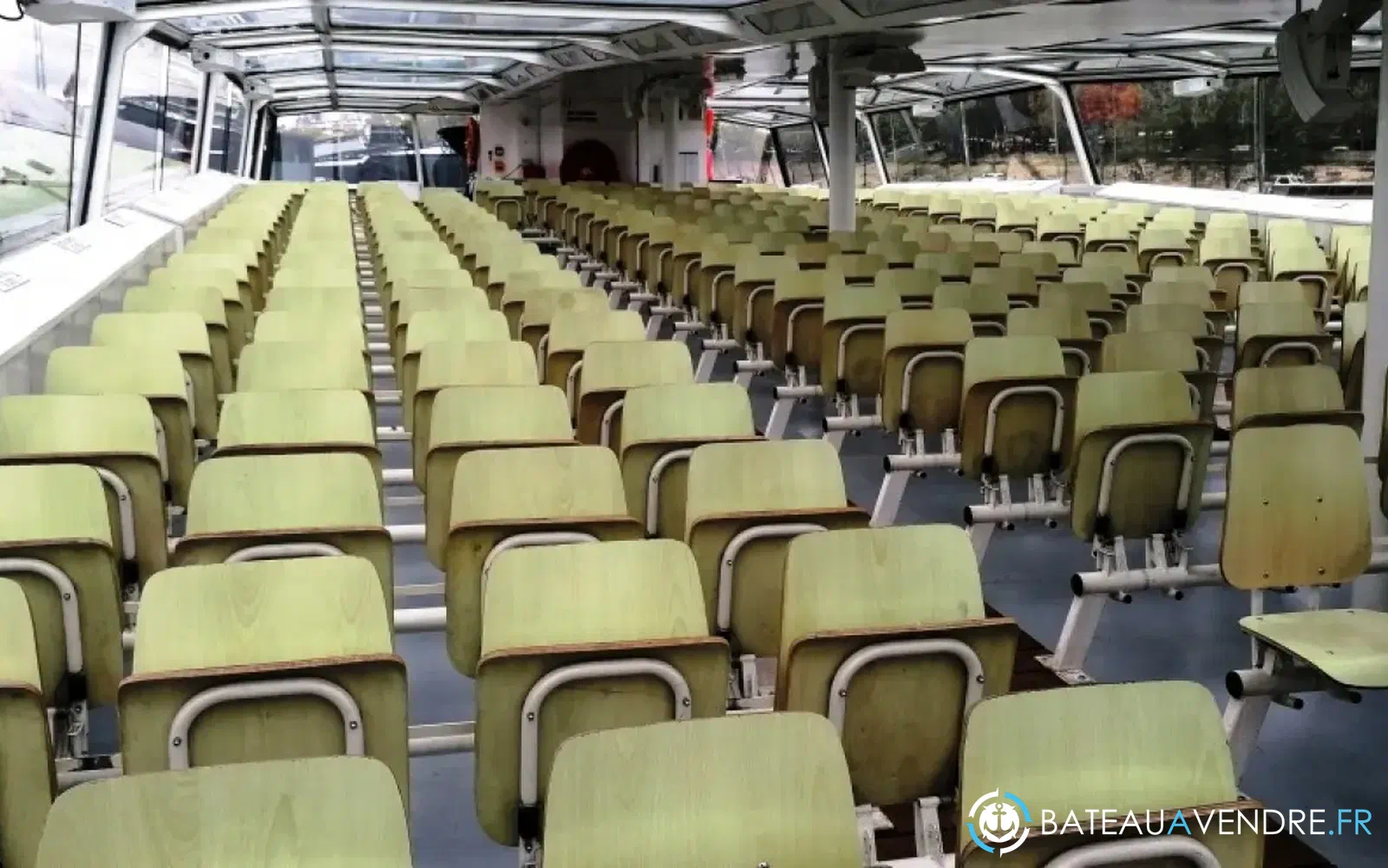 slider 1 Bateau Passagers 395 Places Assises