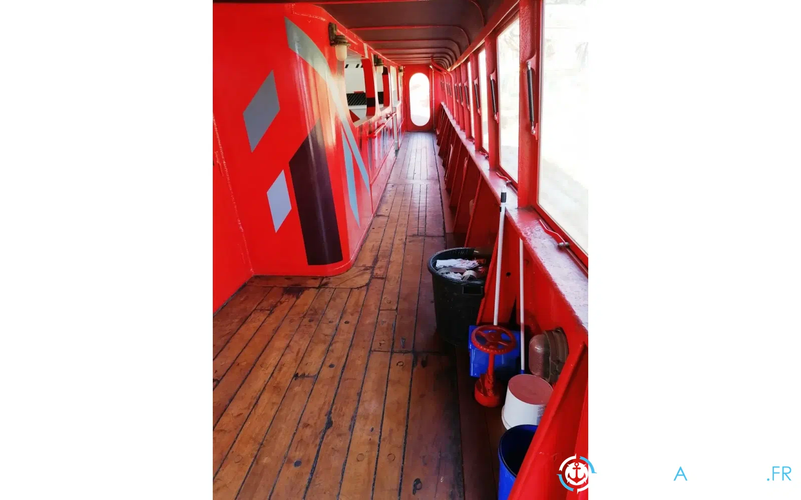 slider 35 Bateau Passagers 300 Personnes, Salle Concert, 3 Bars, 1 Restaurant