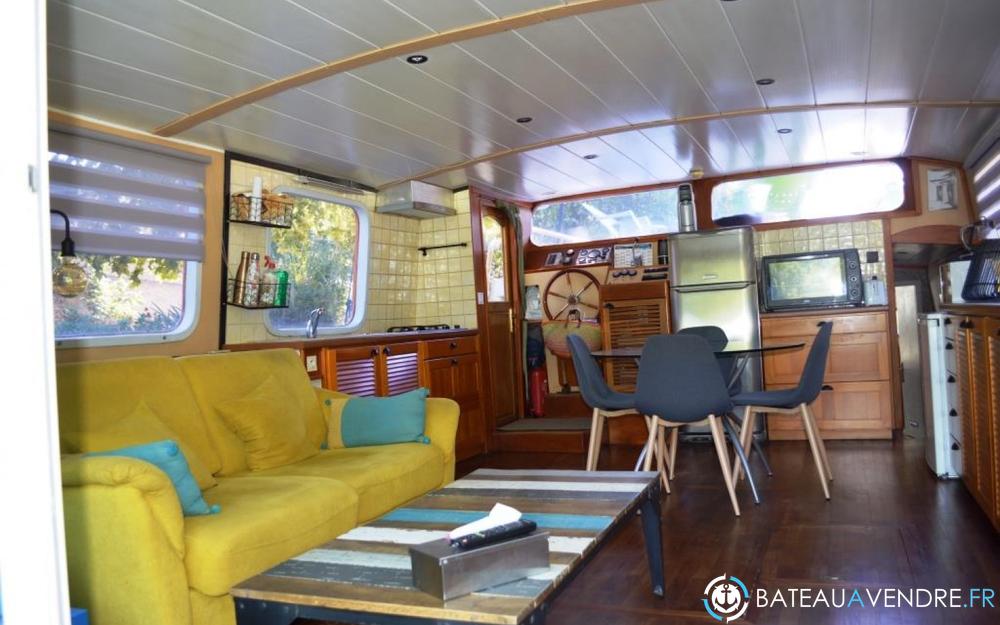 Bateau Logement Silure 15m 2 Cabines interieur photo 3