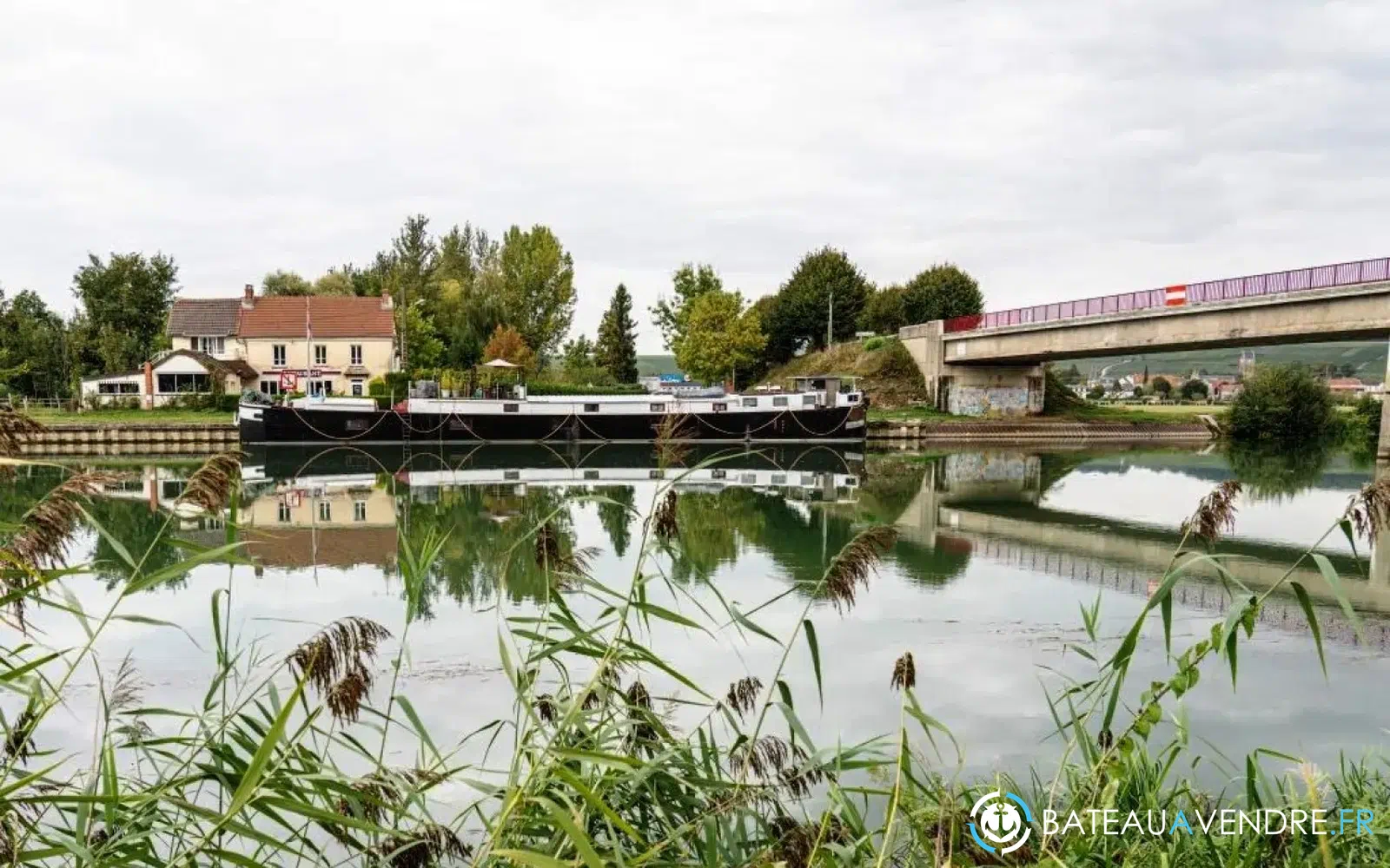 slider 23 Bateau Logement 150m2 5 Chambres