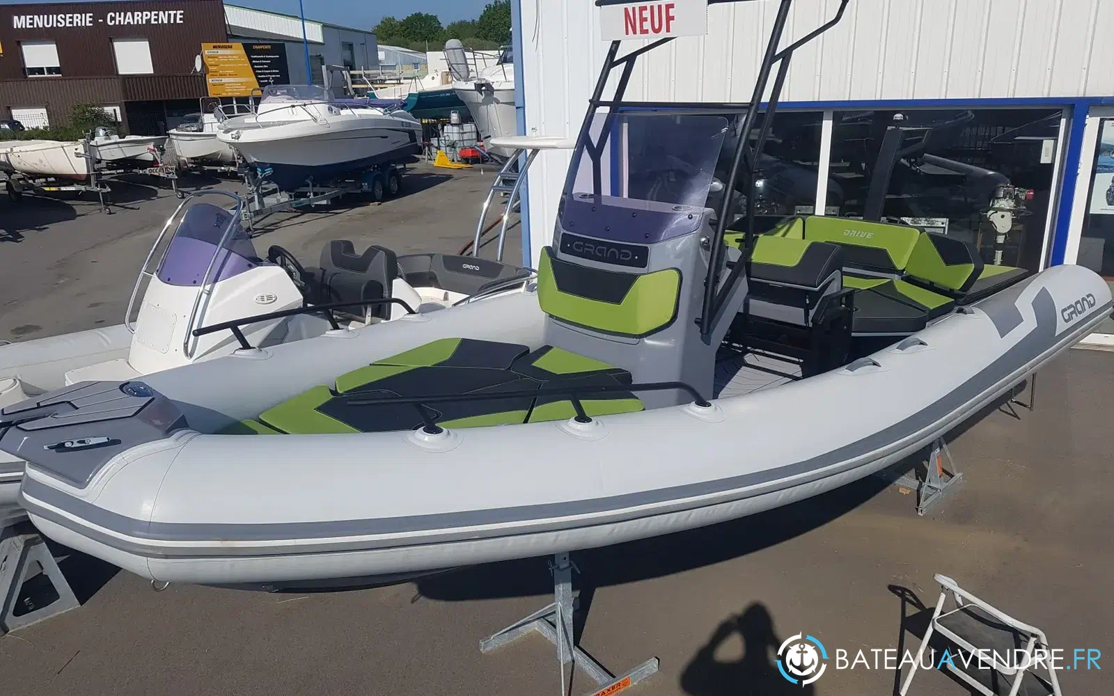 slider 0 Grand Drive Line D600 Lux