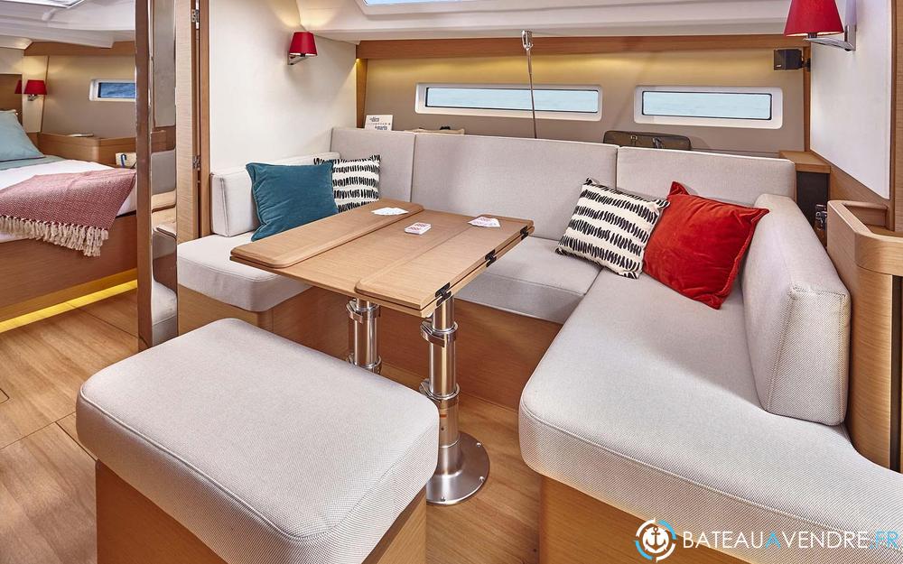 Jeanneau Sun Odyssey 440 interieur photo 5