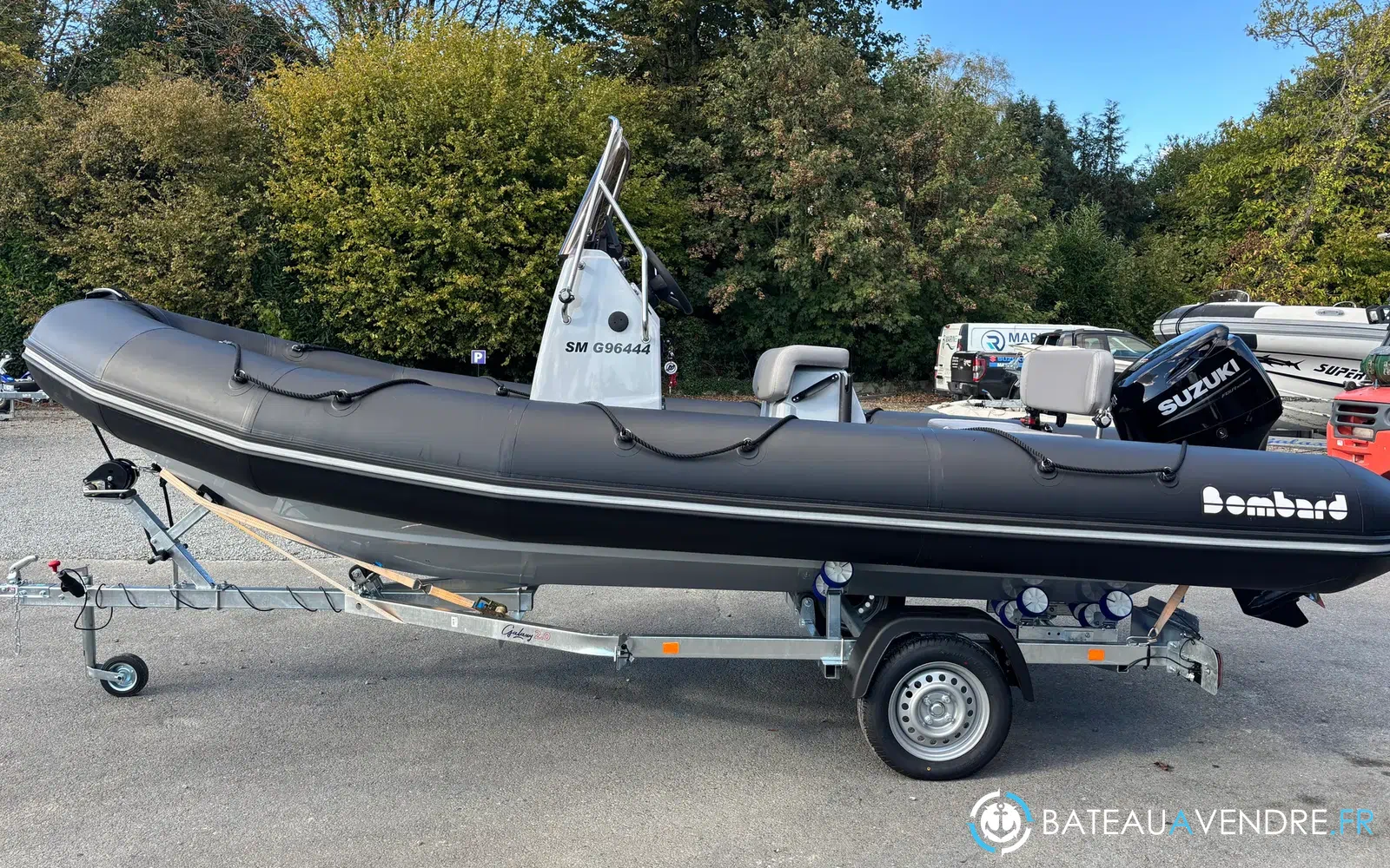 slider 12 Bombard Explorer 550