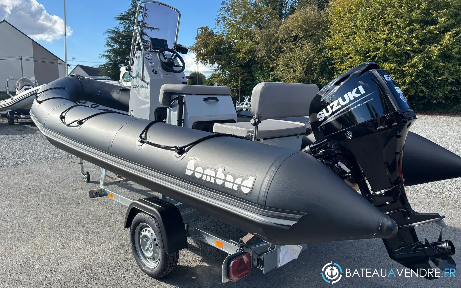 slider 1 Bombard Explorer 550