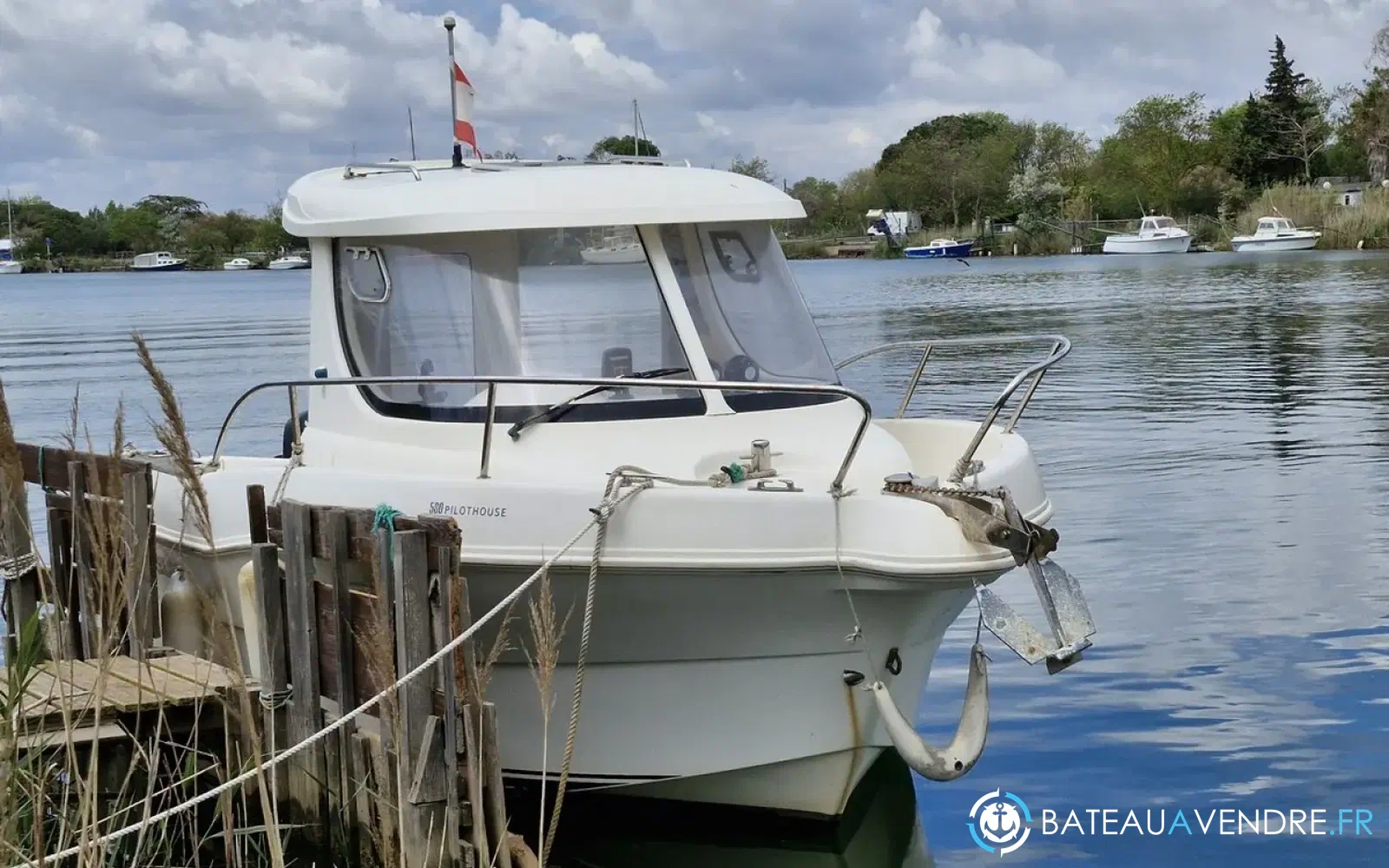 slider 0 Quicksilver 580 Pilothouse