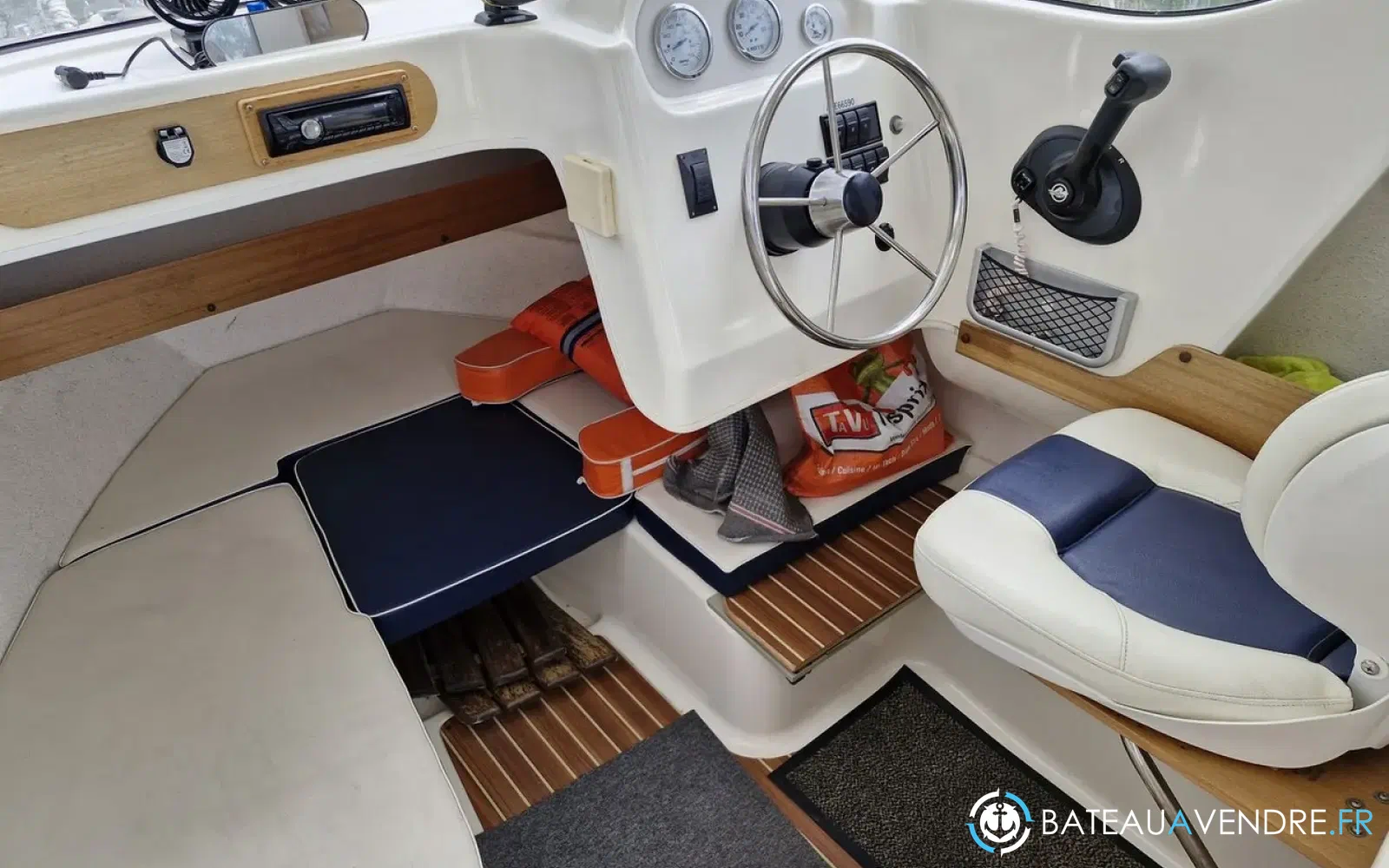 slider 4 Quicksilver 580 Pilothouse