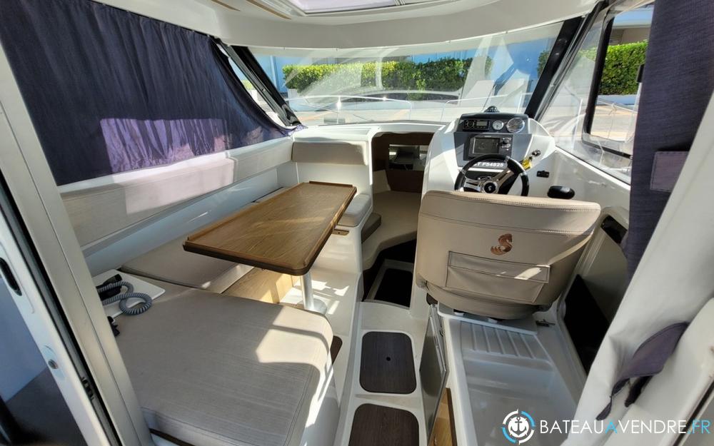 Beneteau Antares 780 HB interieur photo 2