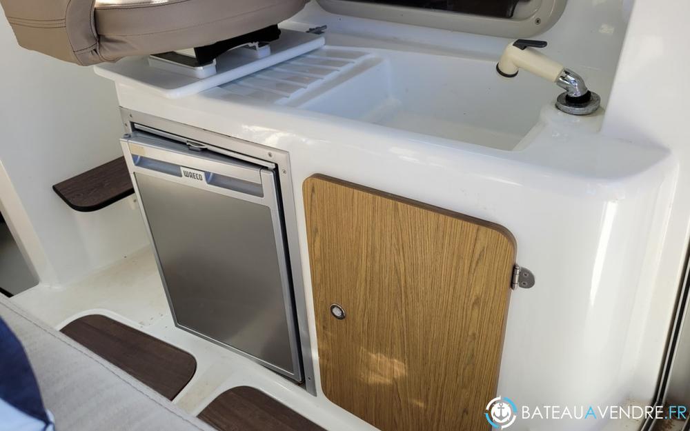 Beneteau Antares 780 HB cuisine / salle de bain photo 3