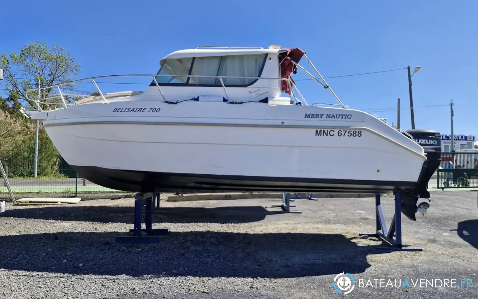 slider 0 Mery Nautic Belisaire 700