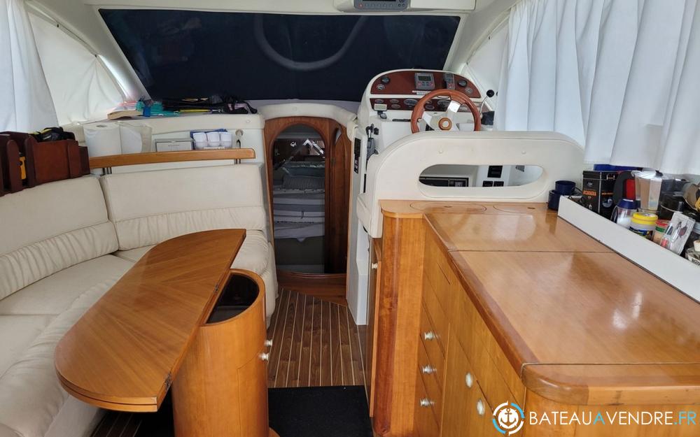 ST Boats 34 Cruiser Fly interieur photo 3