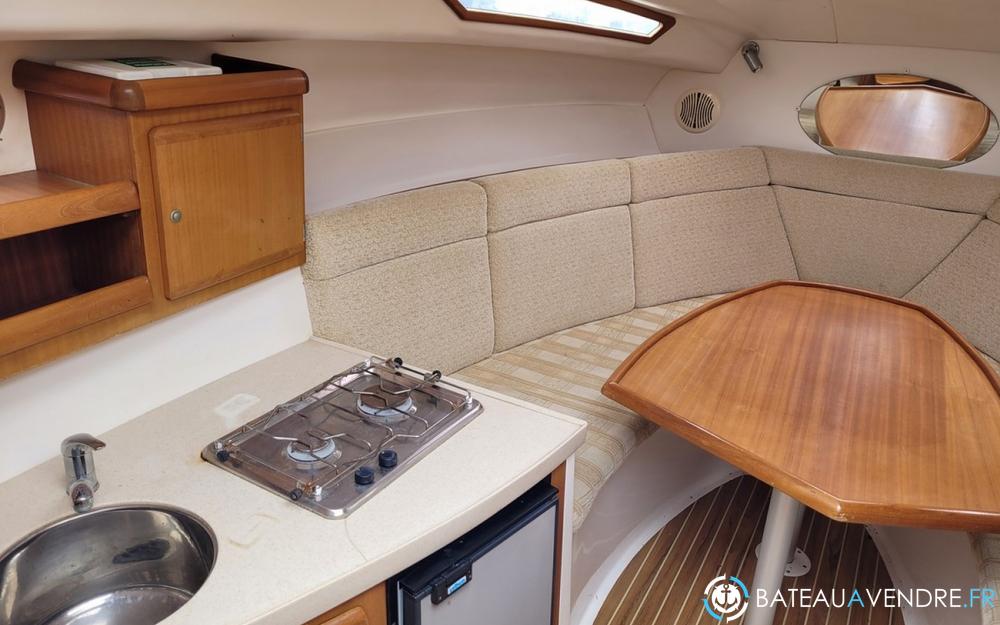 Quicksilver 890 Cruiser interieur photo 2