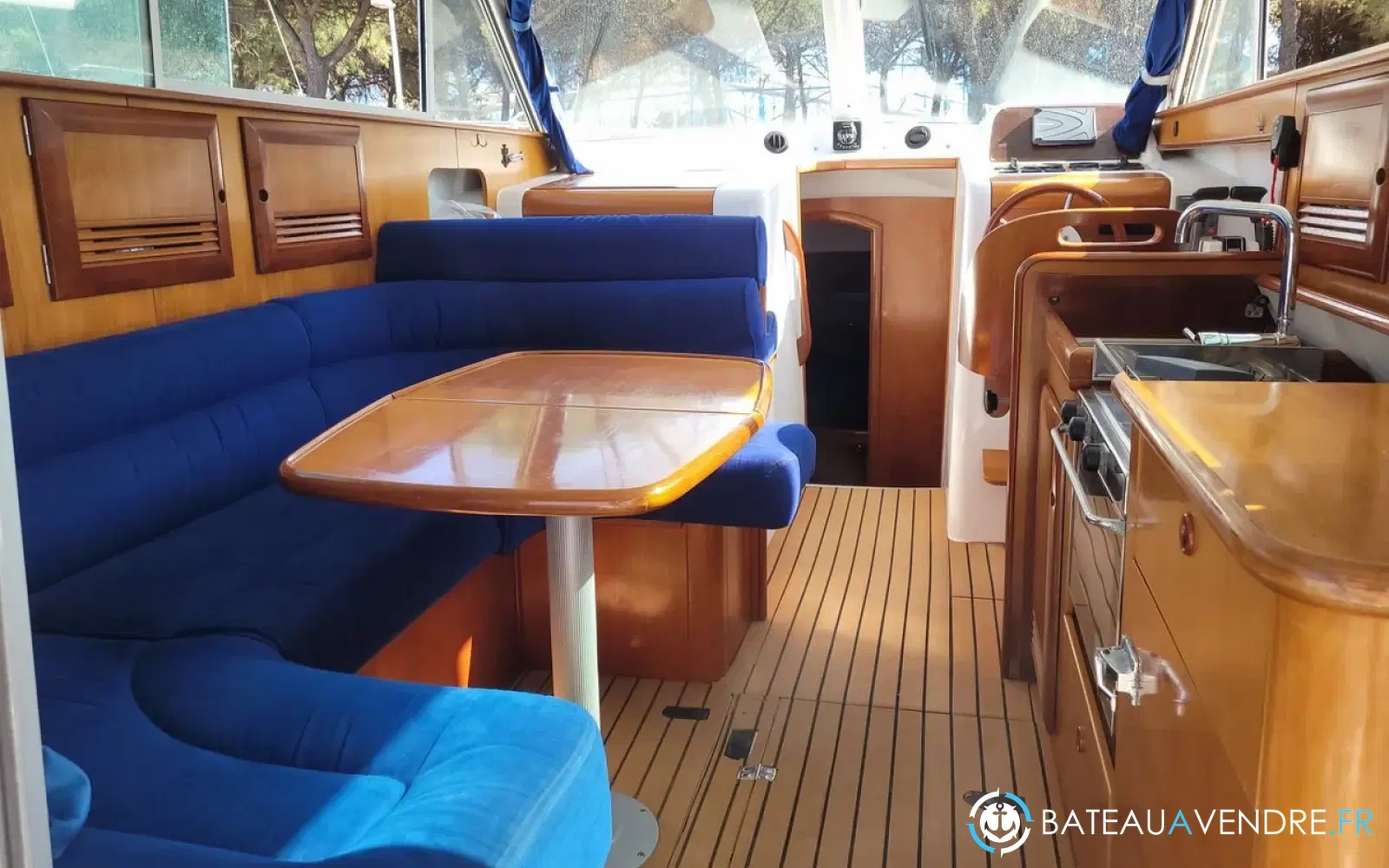 slider 1 Beneteau Antares 10.80 Fly