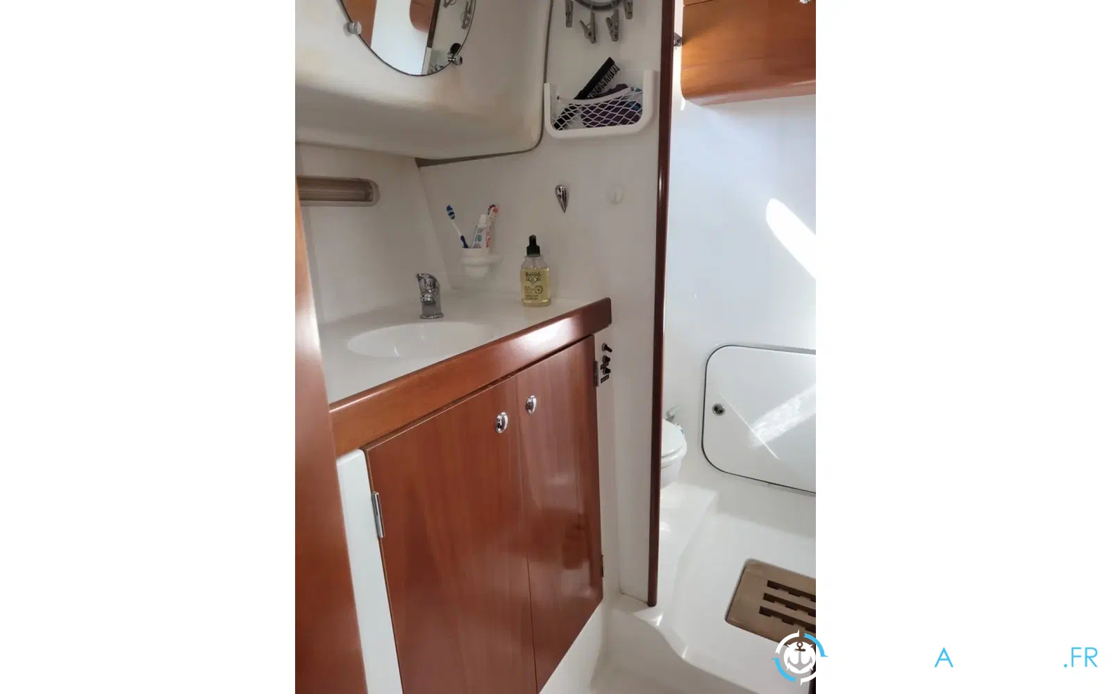 slider 6 Beneteau Antares 10.80 Fly