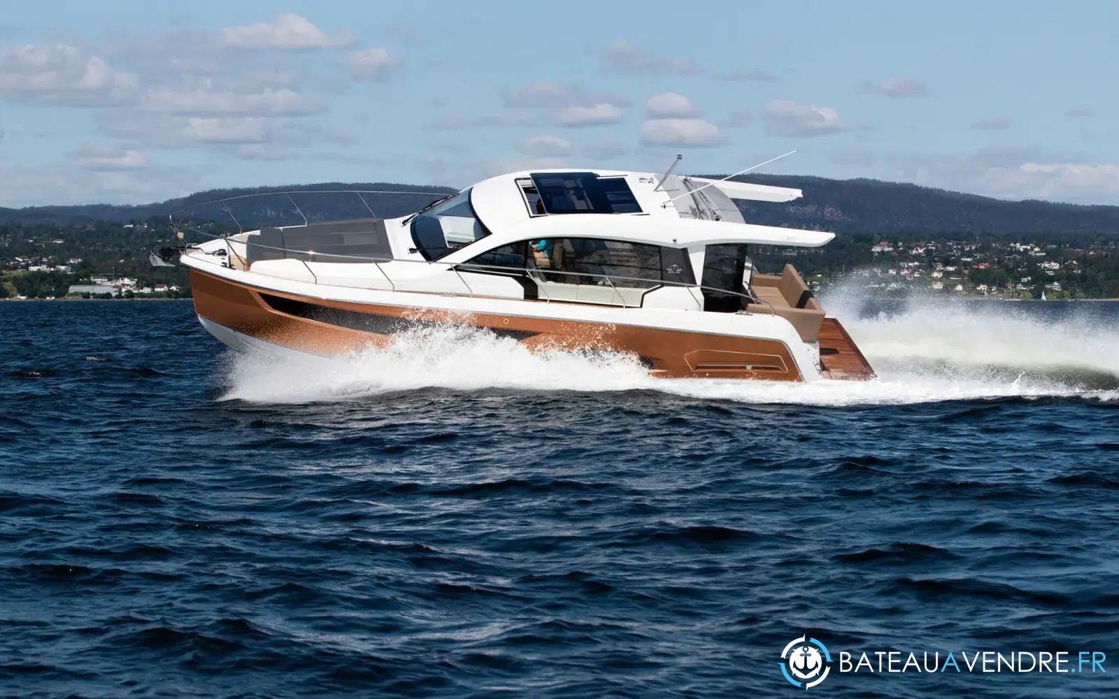 slider 0 Sealine C390