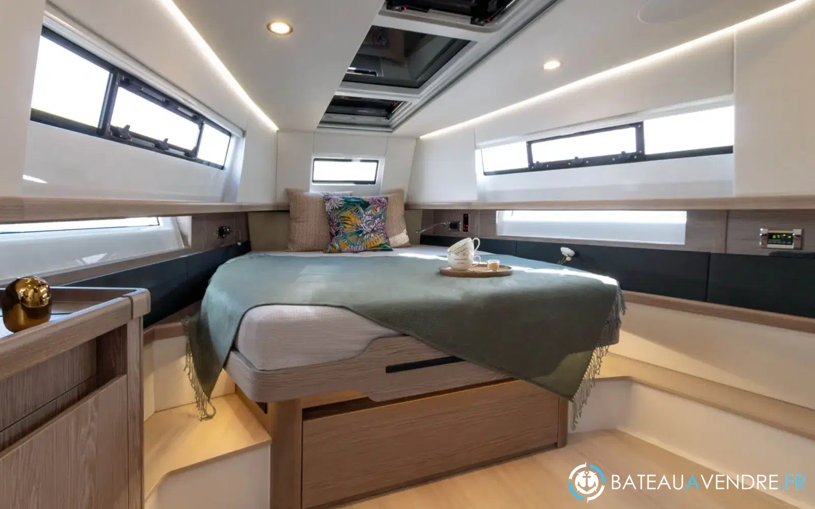 slider 3 Fjord 44 Open