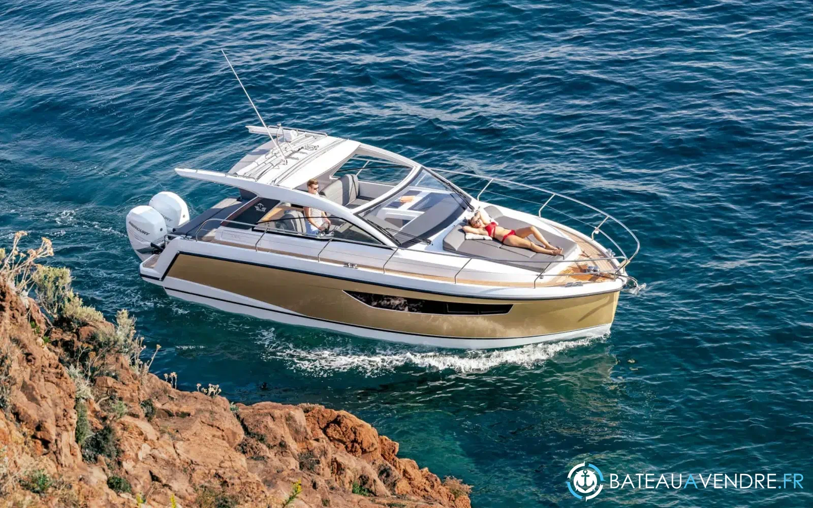 slider 3 Sealine S330v