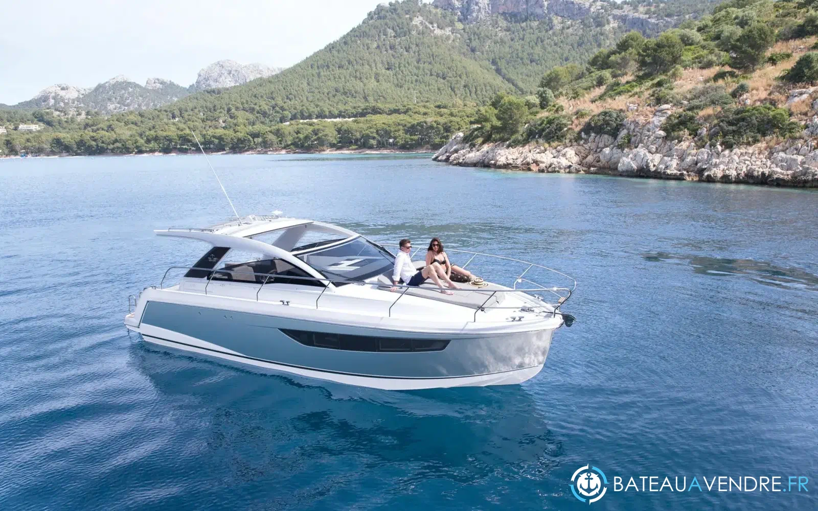 slider 0 Sealine S330