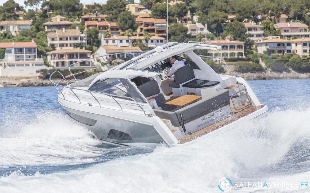 Sealine S330 interieur photo 2