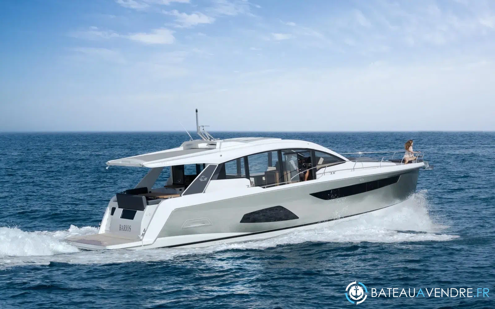 slider 1 Sealine C530